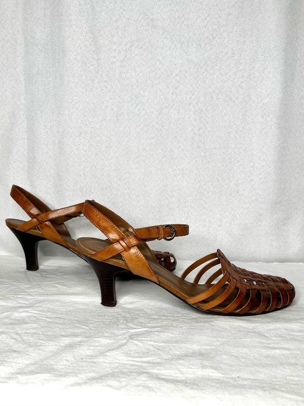 ✨ Naturalizer Leather Woven Huarache Kitten Heel Sandals Brown Size 8 - Picture 4 of 7